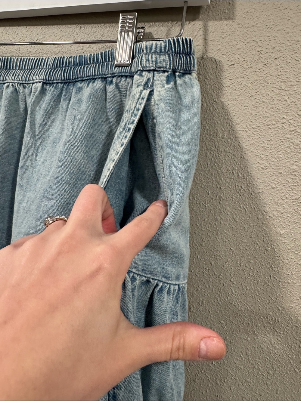 NWT American Eagle Denim Skirt Stretch Waistband - Picture 2 of 6